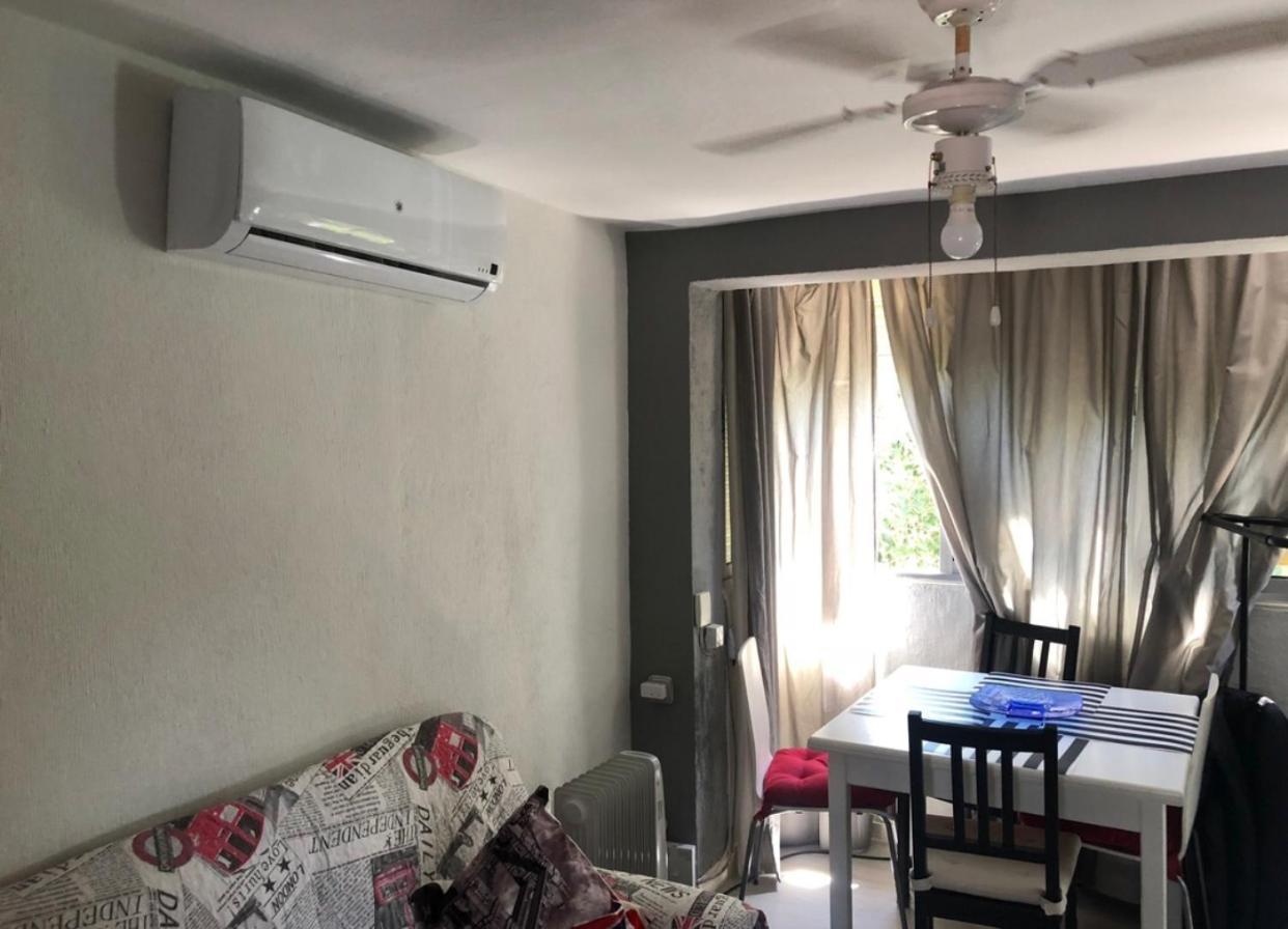 Apartamento 1 Dormitorio Y Salon Con Sofa Cama Bien Comunicado Con El Centro Севилья Экстерьер фото