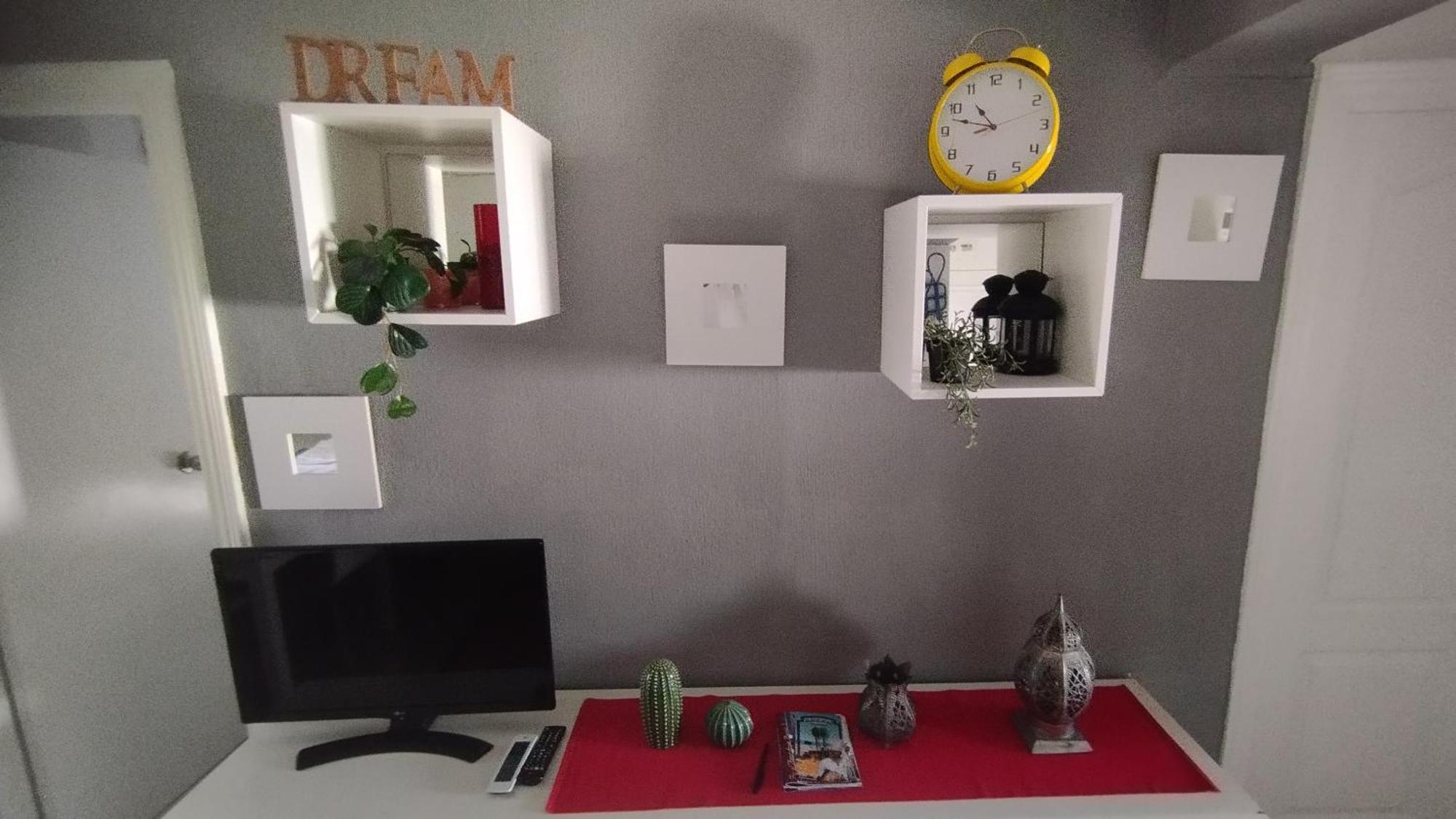Apartamento 1 Dormitorio Y Salon Con Sofa Cama Bien Comunicado Con El Centro Севилья Экстерьер фото